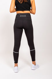 Exclusive black Running Woman Resilience leggings