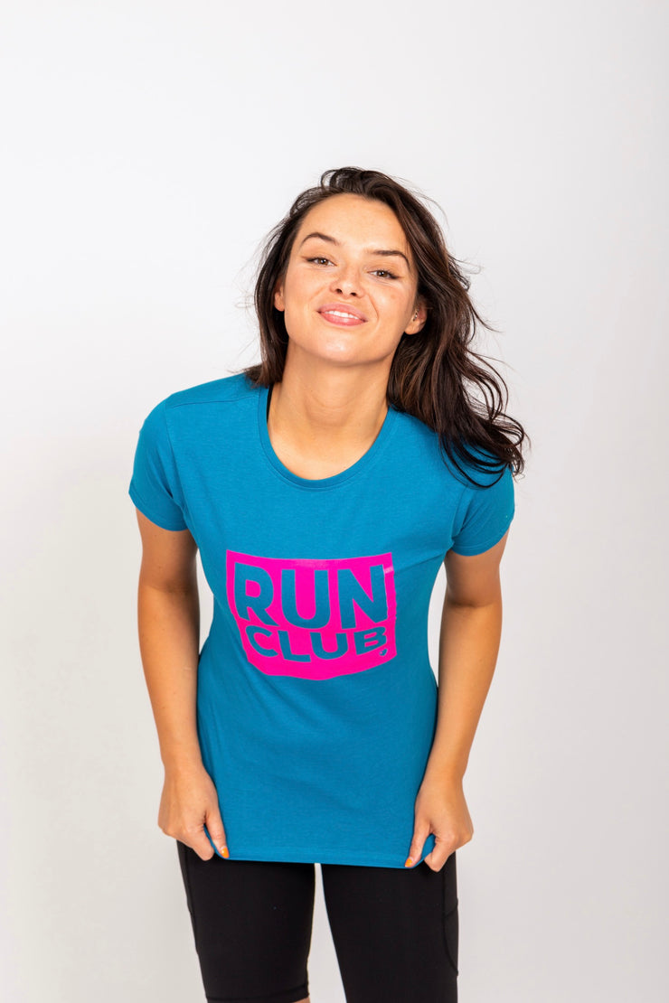 Exclusive Ink Blue & Pink Run Club Organic Slim Fit T-Shirt